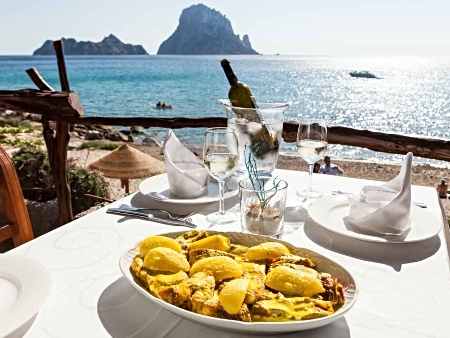 Bullit de Peix en Restaurante El Carmen, Cala d`Hort