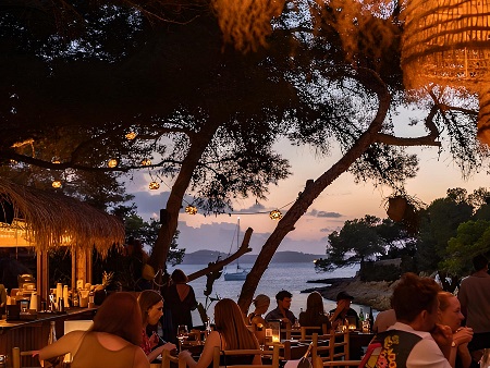 Atardecer desde El Chiringuito de Cala Gracioneta, San Antonio, Ibiza