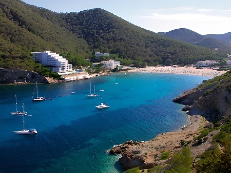 Cala Llonga