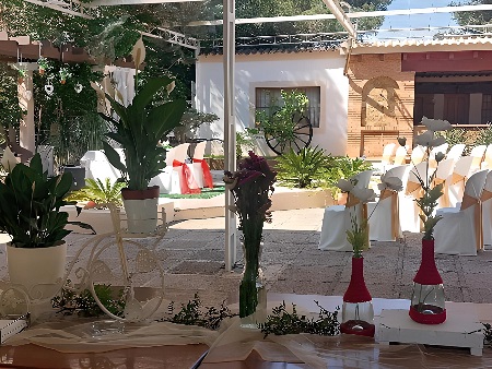 Terraza exterior del Restaurante Camí del Rei