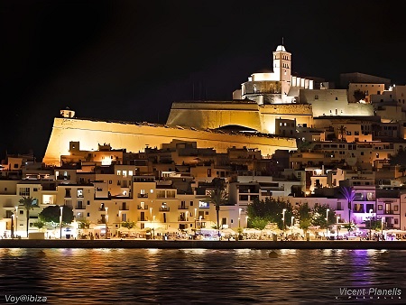 Murallas de Ibiza: Vista nocturna