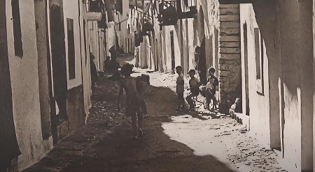 Calle de Dalt Vila. Robert Sternau. Exposición de fotografías. Ibiza