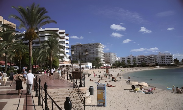 Playa de Santa Eulalia del Río. Ibiza, Eivissa