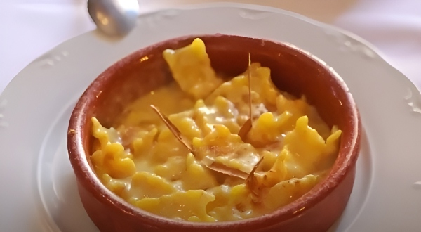 Plato de Macarrones de San Juan (Macarrons de Sant Joan). Ca n'Alfredo Ibiza