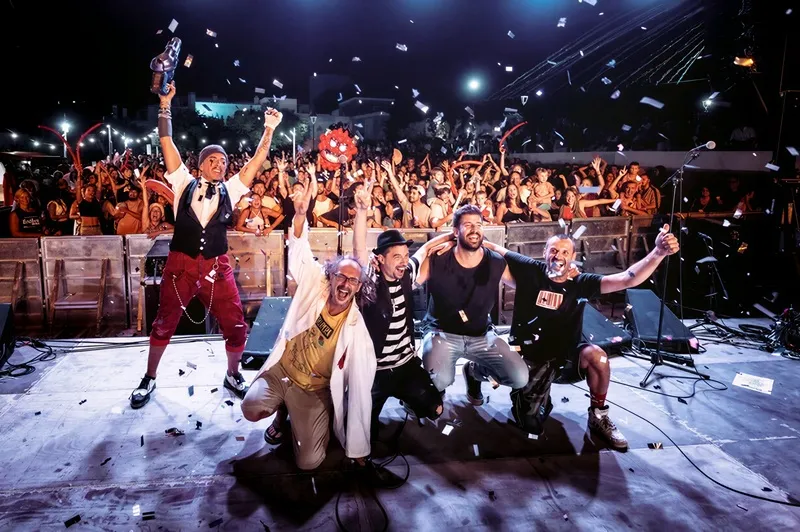 Dr. Trapero, Grupo Musical de Ibiza (Eivissa): Miembros del grupo tras una actuación
