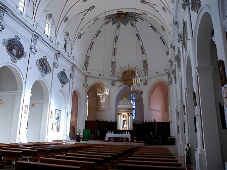 Interior de la Catedral de Santa María, Ibiza