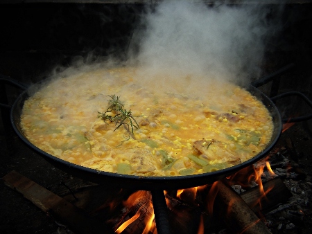 Arròs amb pebrassos. Arroz con setas (níscalos)