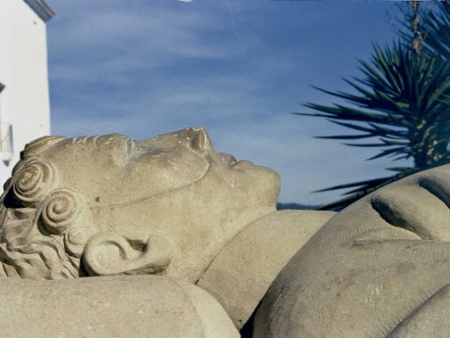 Parte de la escultura de Guillem de Montgrí en Ibiza