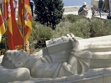 Monumento a Guillem de Montgrí en Ibiza