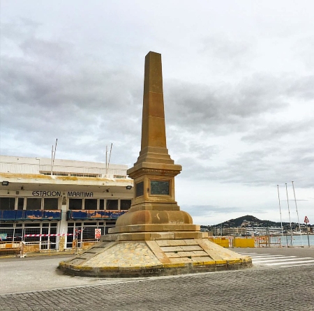 Monumento a los Corsarios en Puerto de Ibiza