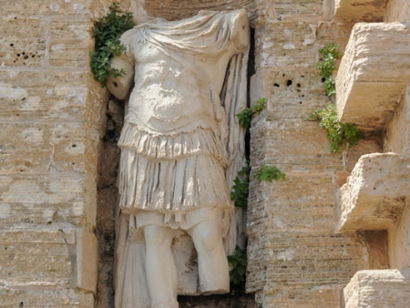 Figura romana en el portal de ses Taules