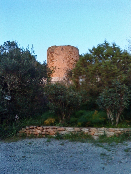 Torre de Can Montserrat o de Atzaró
