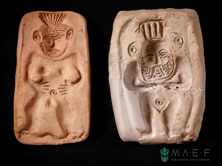 Moldes de cerámica con representación del dios Bes