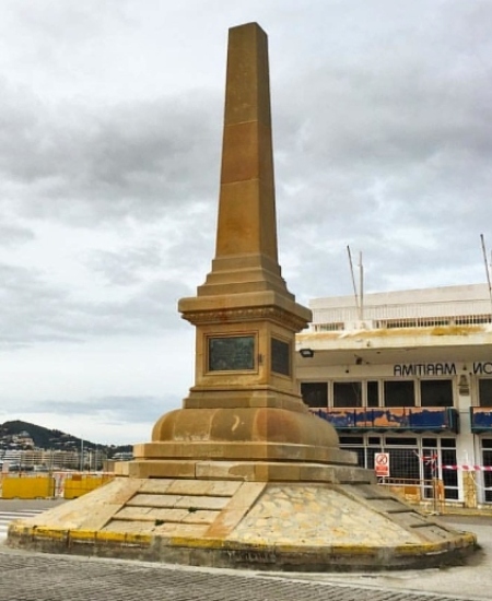 Monumento a los Corsarios
