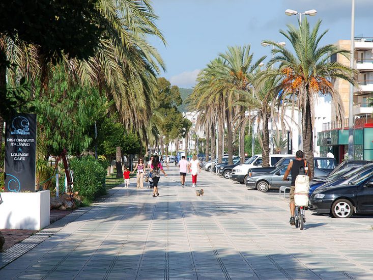 Paseo Marítimo de Ibiza: caminar, deporte y paseo 