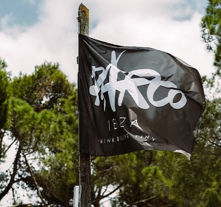 Campings de Ibiza: Bandera en  Parco Ibiza