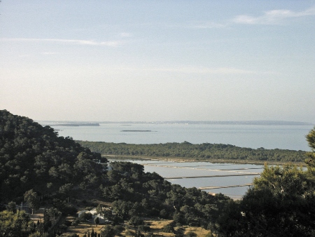 Vista de estanques de Salinas
