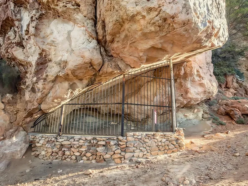 Cova de Ses Fontanelles, Ibiza - Sa Cova des Vi (EIvissa)