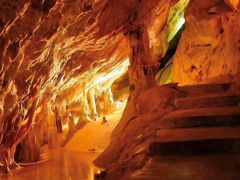 Cueva de Es Culleram, Ibiza (Eivissa)