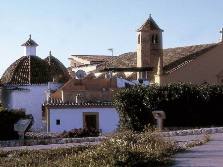 La iglesia y el convento de los dominicos, dedicados a San Vicente Ferrer y San Jaime